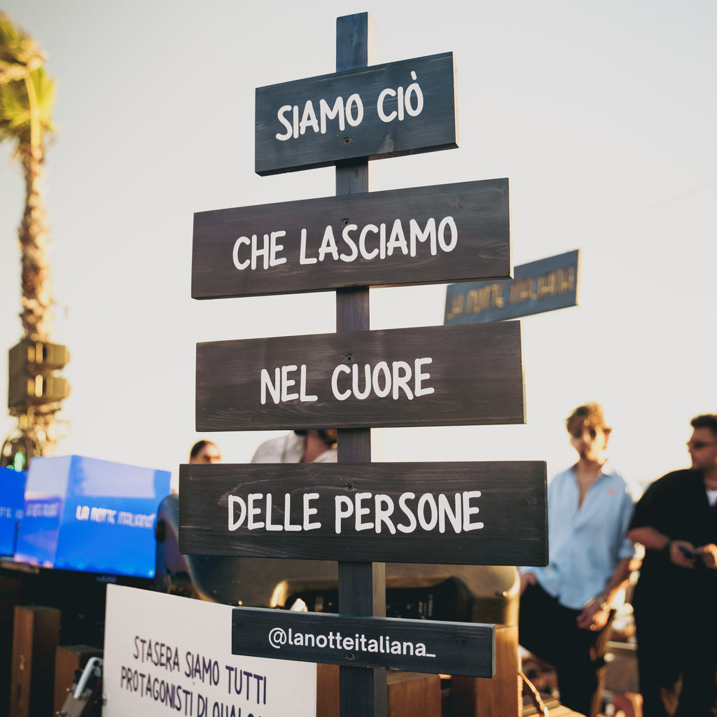 Segnaletica Scenografica Personalizzata